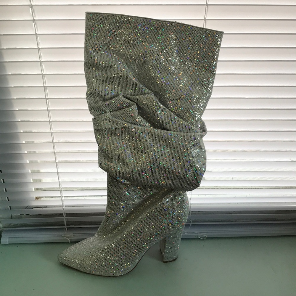 White sequence boots